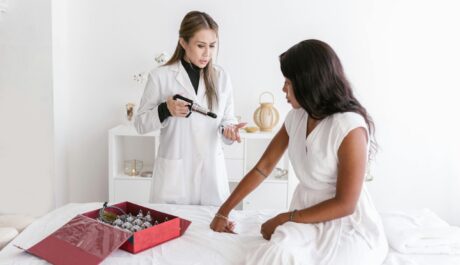 Calm and Recovery Notes: How Acupuncture Clinics Are Building Wellness Communities With Social Strudel