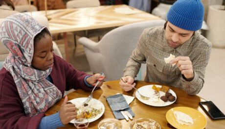 Crisp Bite Club: How Falafel Shops Are Building Buzz with Guests and Creators