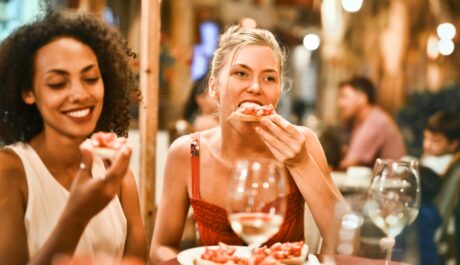 Join the Crisp Bite Club: Where Foodies Become Flavor Influencers