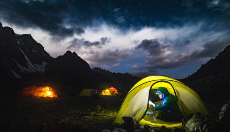 Constellation Quest: How Stargazing Tours Are Lighting Up Social Media With Creator Collaborations