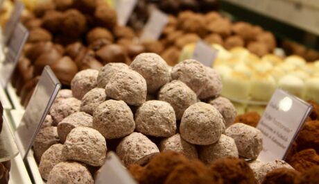 The Sweetest Strategy: Exploring Tasting Notes, Gift Ideas, and Creator Collaborations for Chocolate Shops